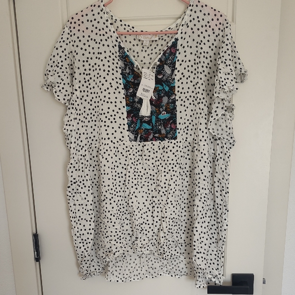 Suzanne Betro White Black Polka Dot Flutter Sleeve Blouse with Floral Bib